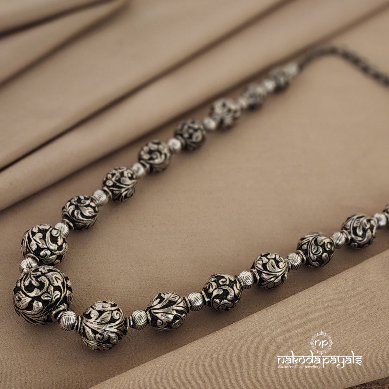 Nakshi Ball Neckpiece (N9086)