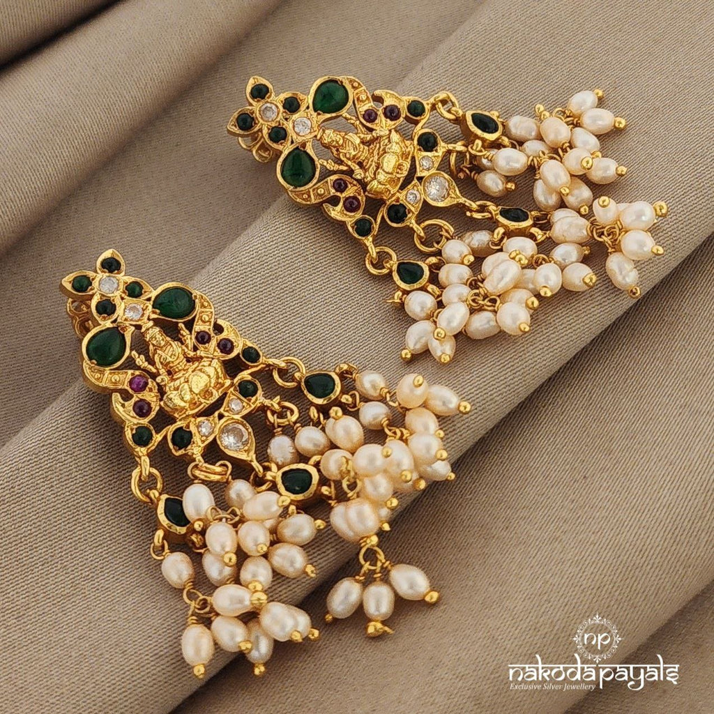 Lakshmi Grace Adorned Guttapusalu Earrings (Ge6883)