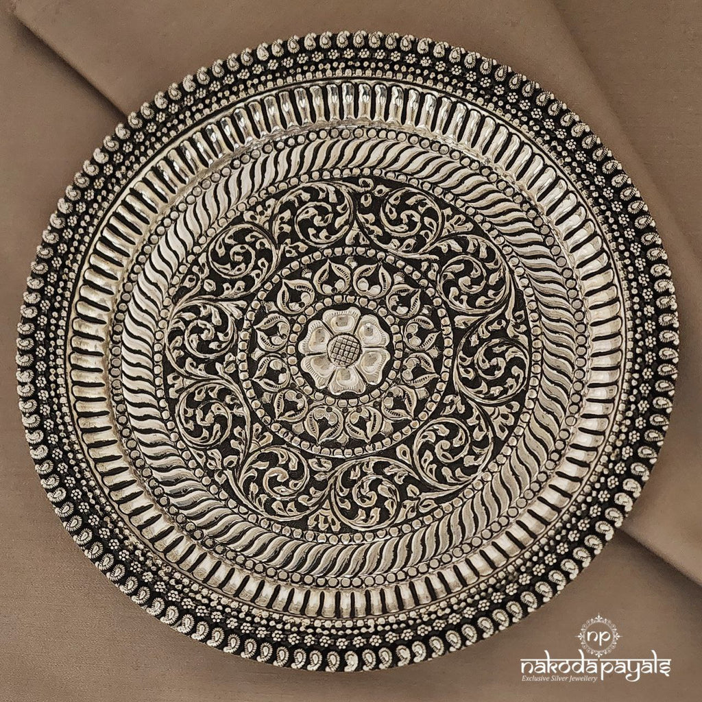 Deeply Carved Pooja Plate (Aa0823)