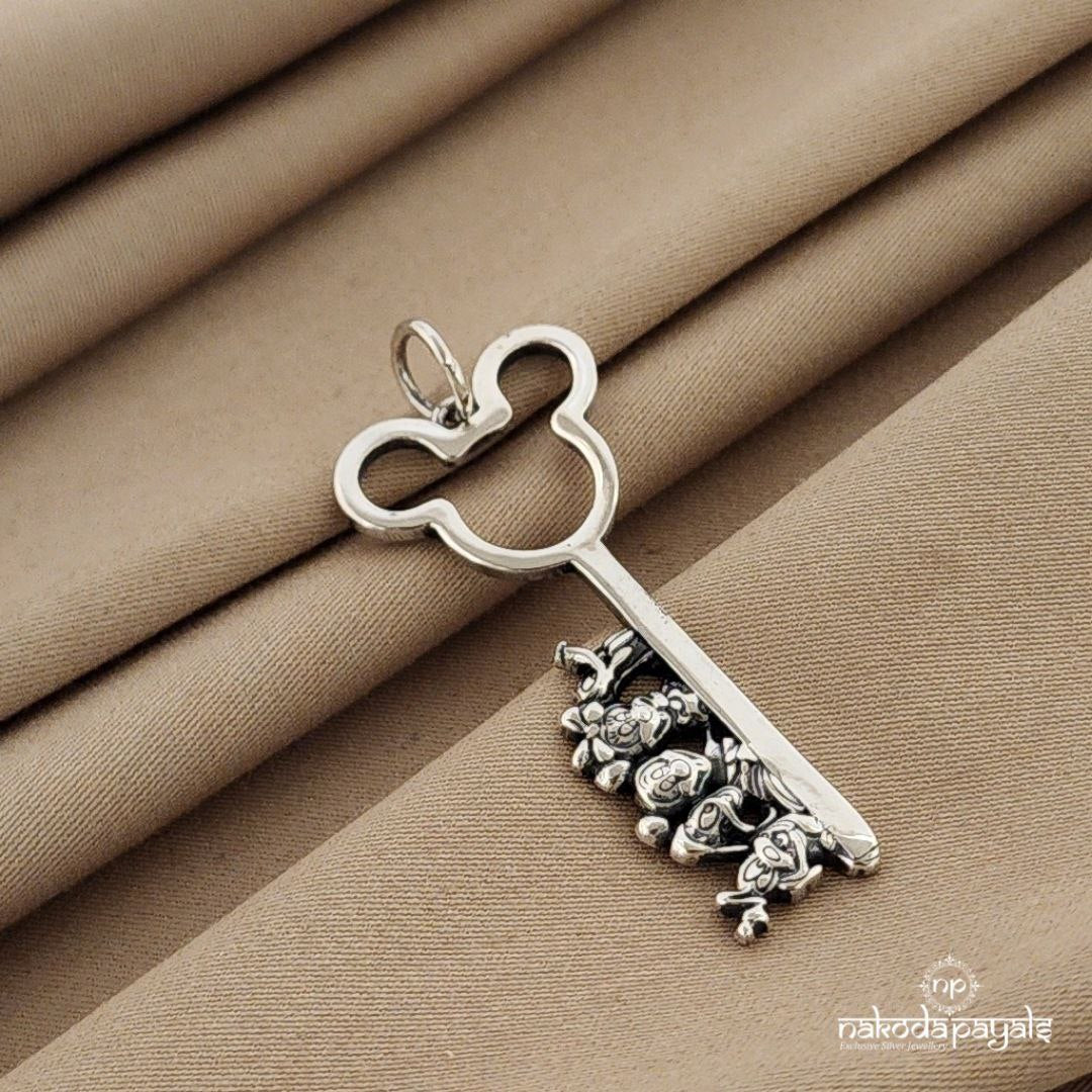 Micky Mouse Family Key Pendant (P2120)