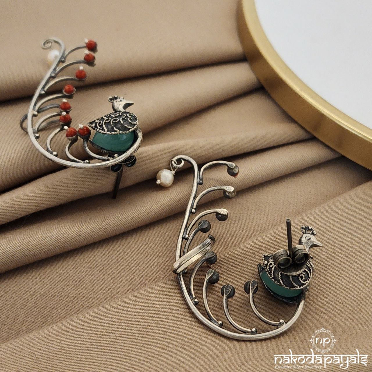 Marvelous Kempu Peacock Earcuff (S8929)