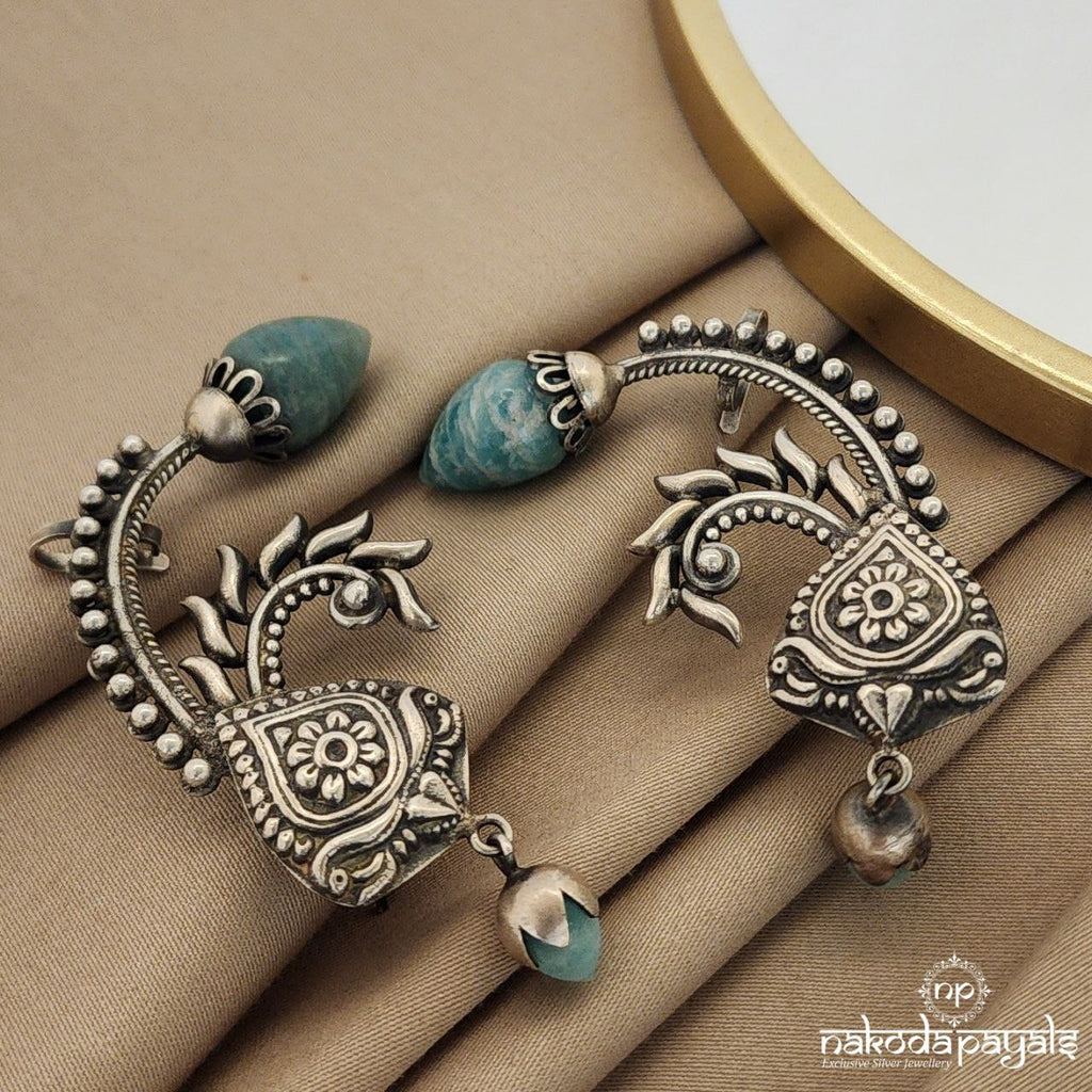 Gorgeous Turquoise Earcuff (S8930)