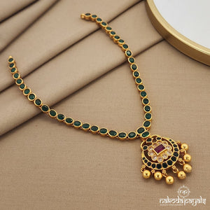 Gorgeous Emerald Short Neckpiece (Gn941)