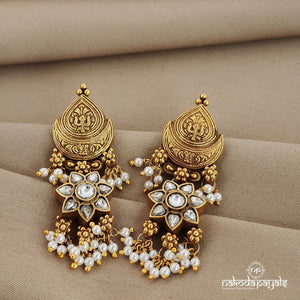 Gorgeous Kundan Floral Chandbali (Ge7048)