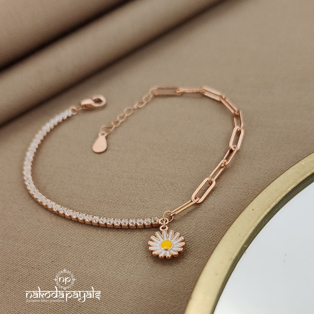 Floral Chained Rosegold Bracelet (Br1392)