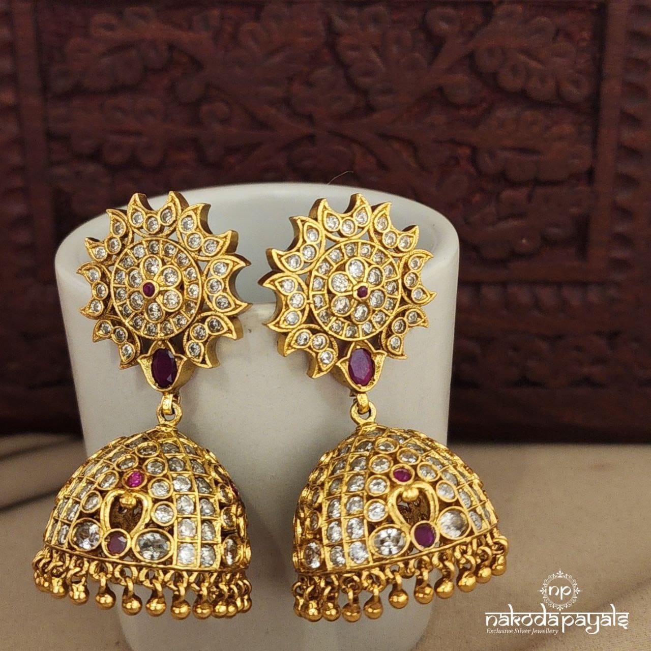 Floral Gorgeous Jhumka (Ge7155)