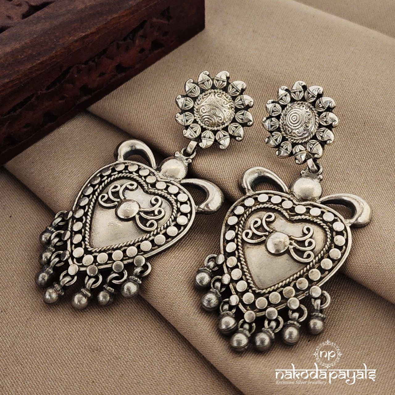 Heart with Floral Oxidised Chandbali (C8929)