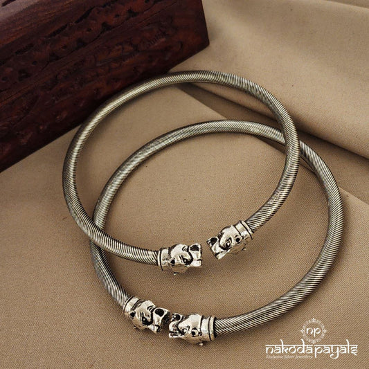 Oxidised Tiger Ankle Kada (Ak1256)