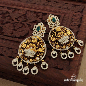 Shimmering Lakshmi Short Neckpiece with Earrings (Gn1115)