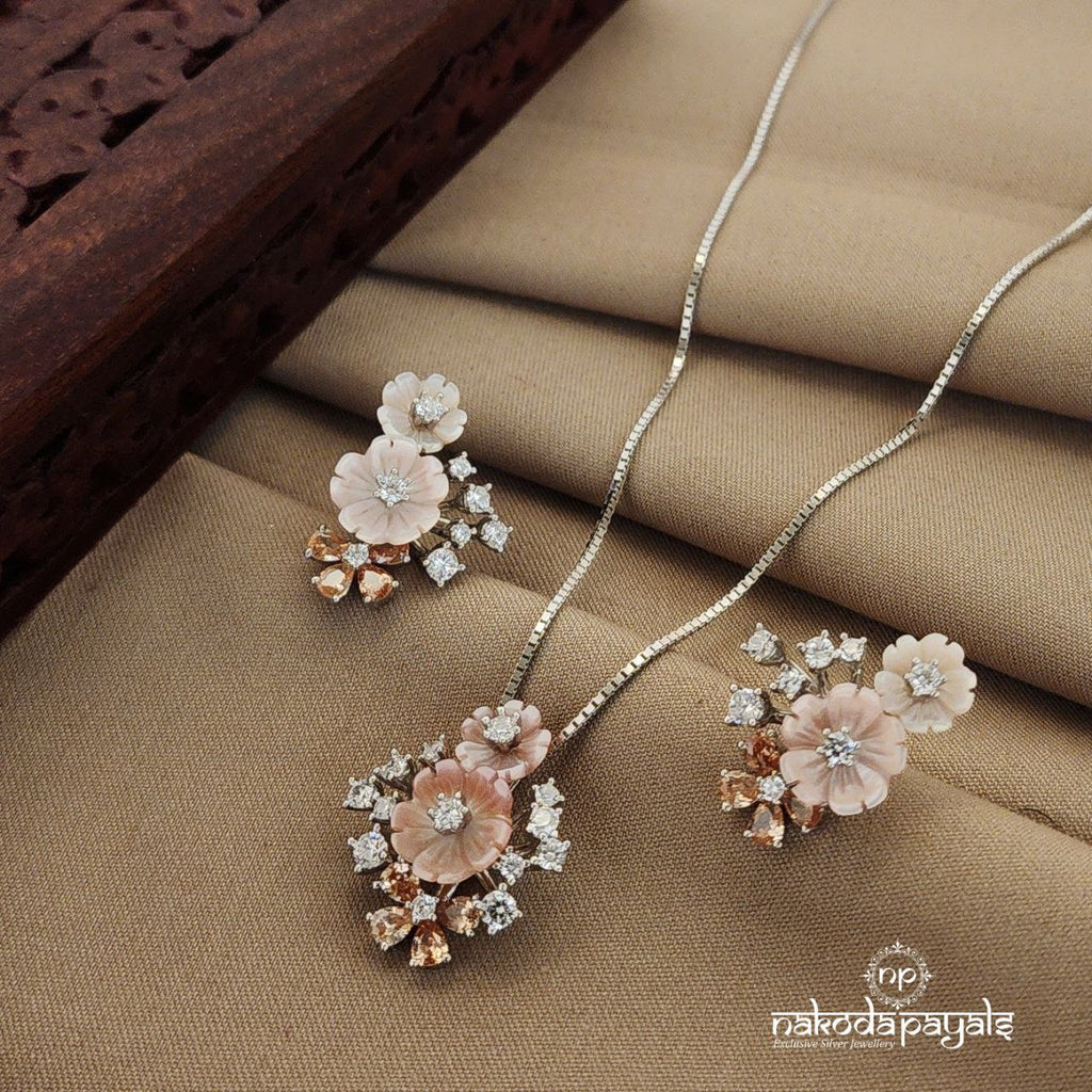 Floral Mop Neckpiece with Earrings (St2383)