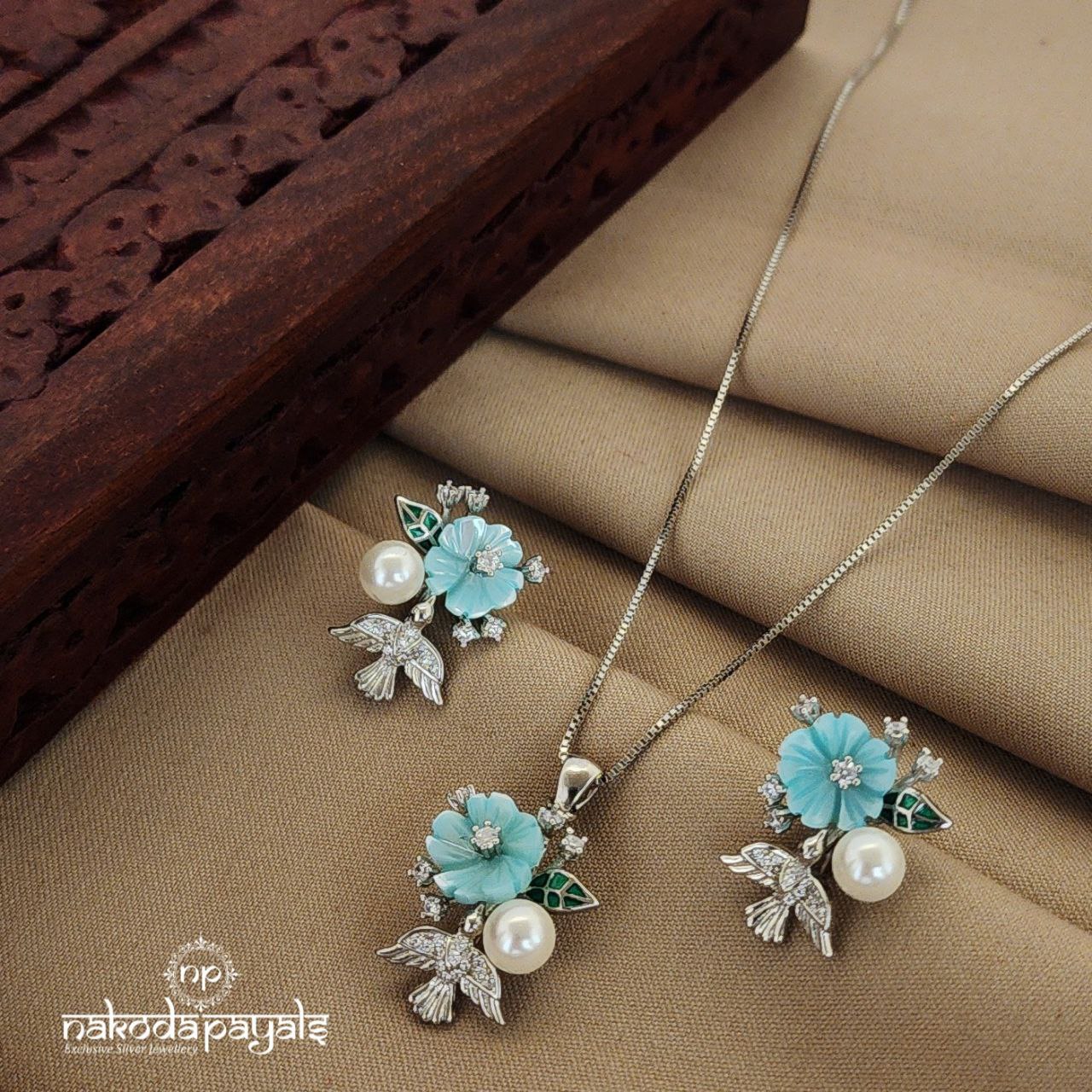 Floral Blue Cz Mop Neckpiece with Earrings (St2369)