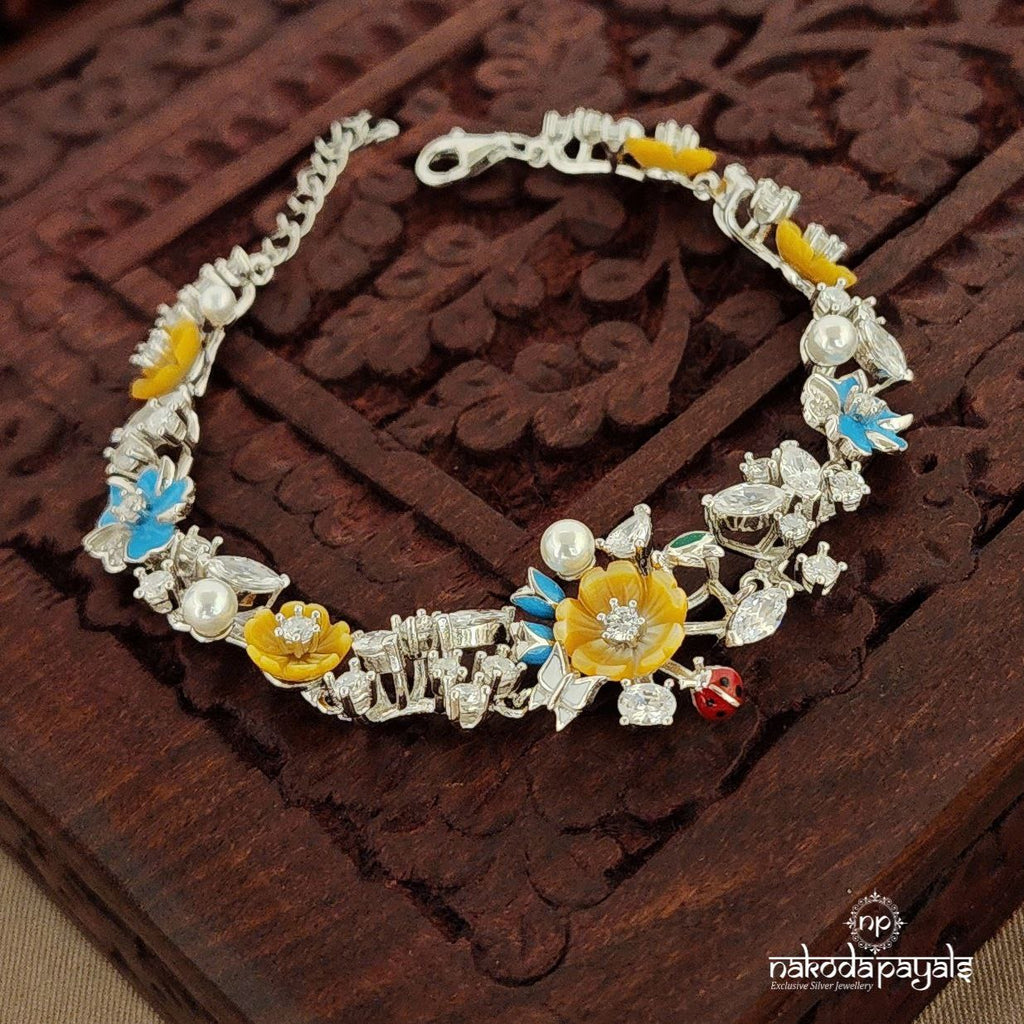 Gorgeous Floral Fantasy MOP Bracelet (Br1447)