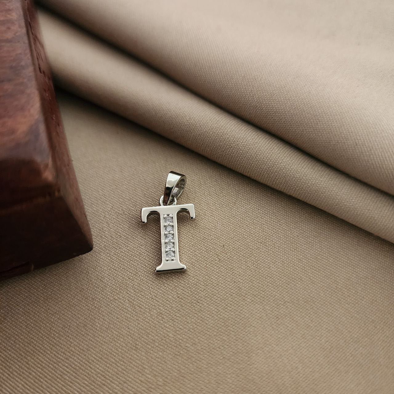 Alphabet T Pendant (P2205)