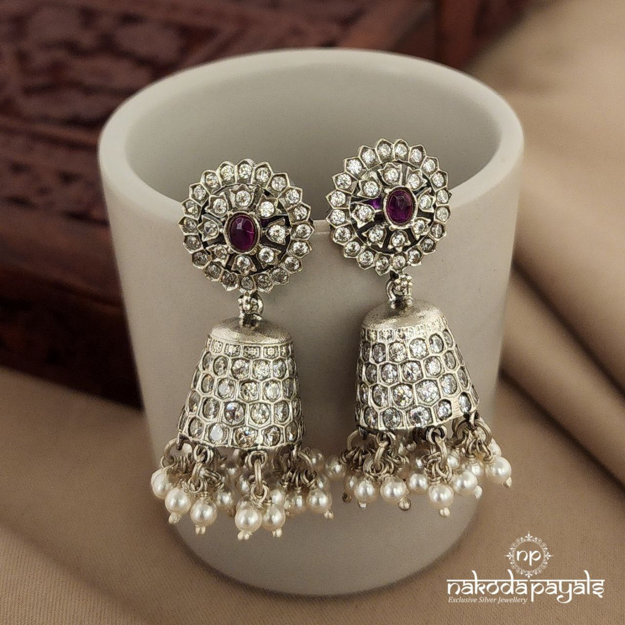 Gorgeous Jhumka (J5485)