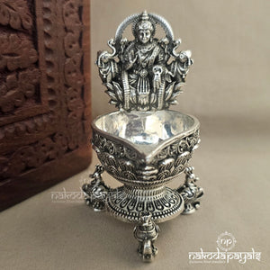 Lakshmi Deepam Single (Aa1093)