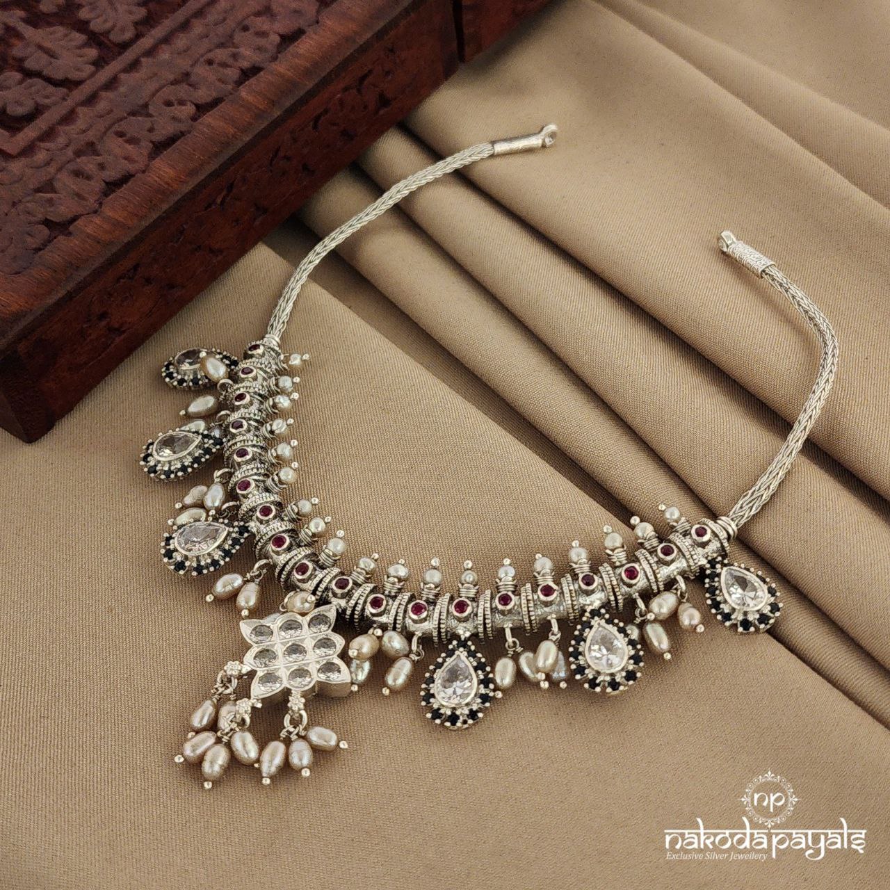 Gorgeous Short Neckpiece (N9358)