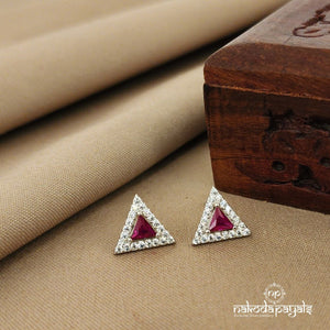 Triangular Studs (St2423)