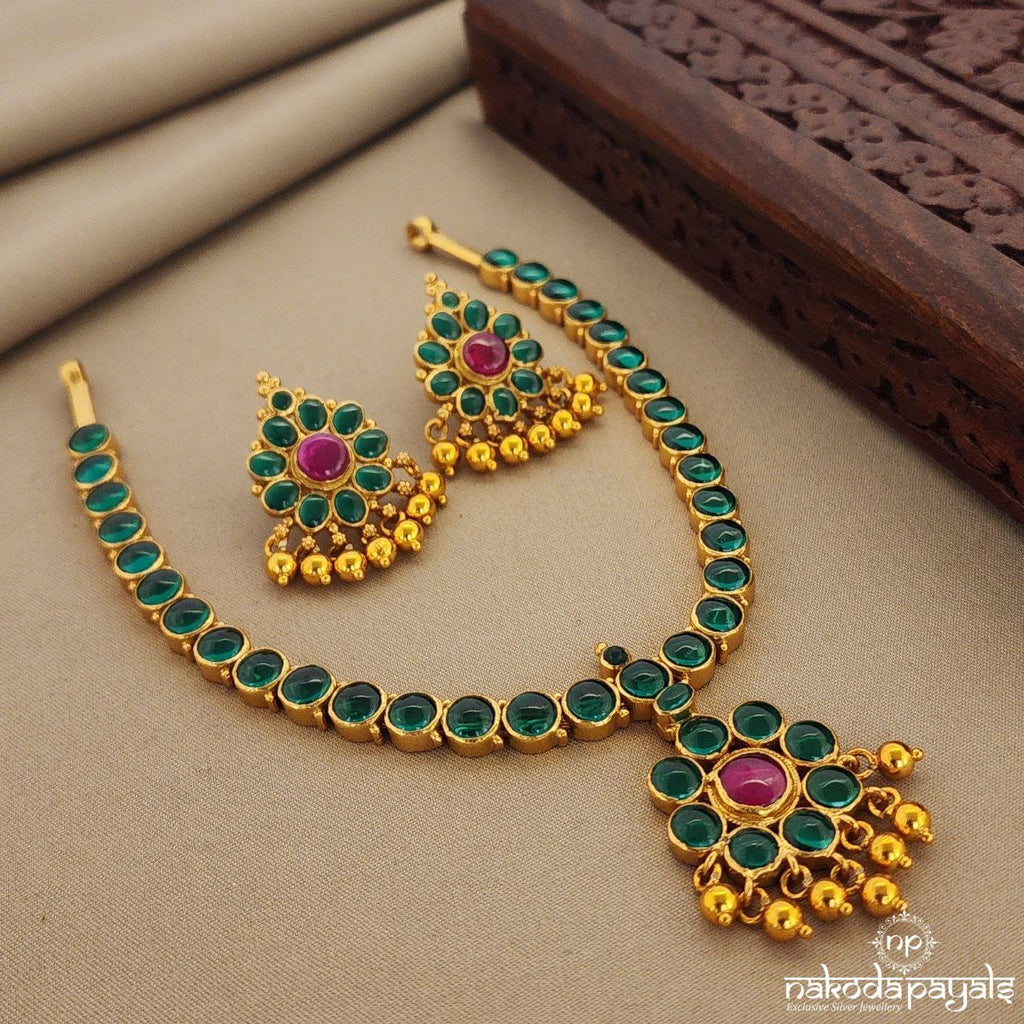 Greeny Short Neckpiece with Earrings (Gn1255)