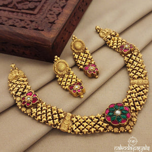 Kundan Floral Short Neckpiece with Earrings (Gn1321)