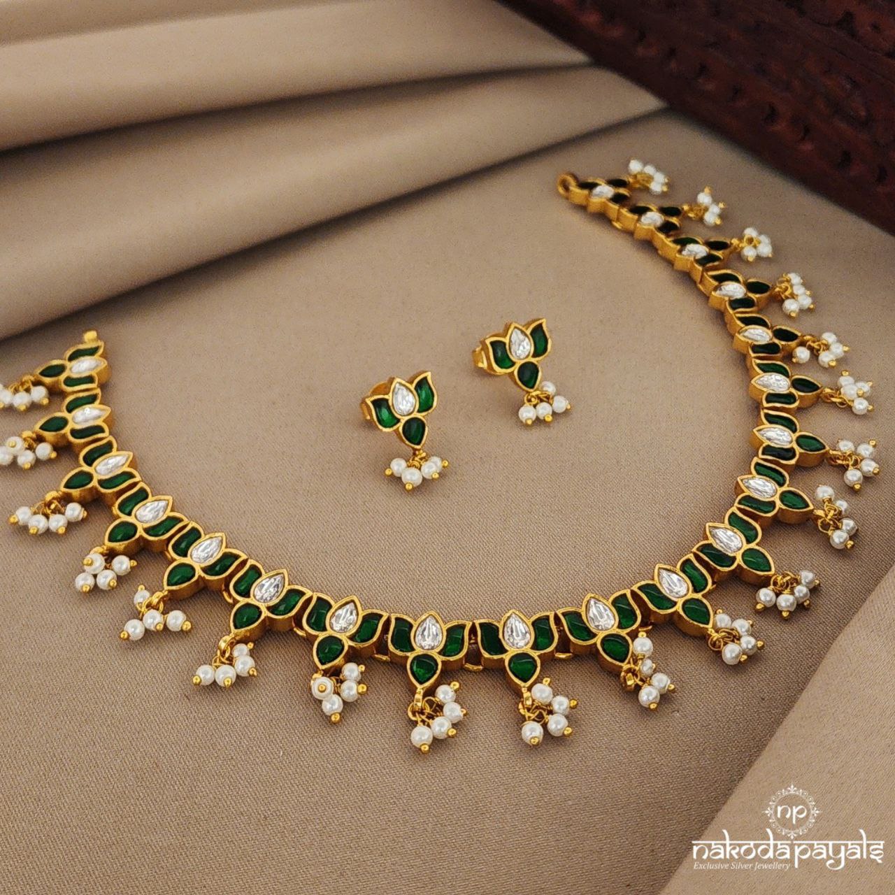 Greeny Kundan Lotus Short Neckpiece with Earring (Gn7002)