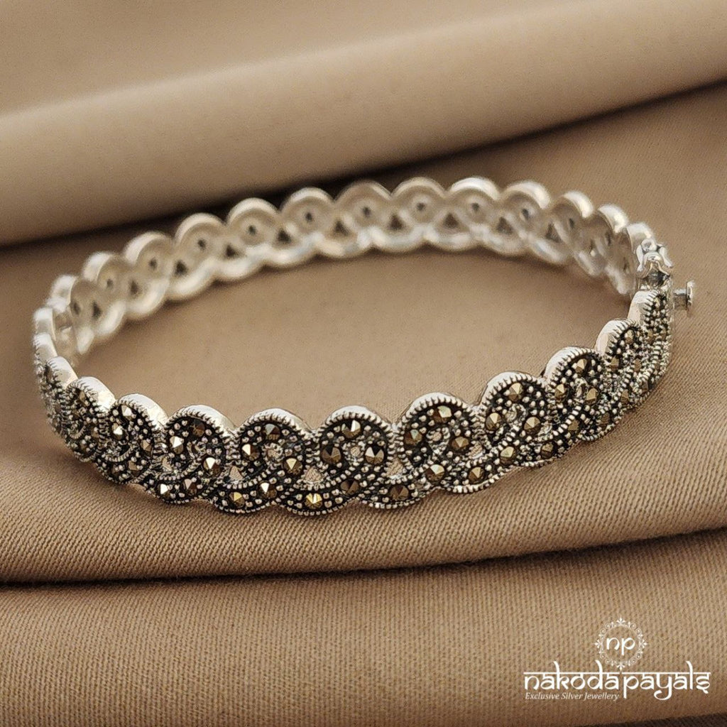 Gorgeous Marcasite Openable Kada single (K4611)