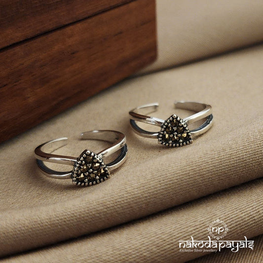 Triangular Marcasite Toe Ring (T4016)