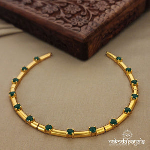 Semi Stiff Green Short Neckpiece (Gn7043)