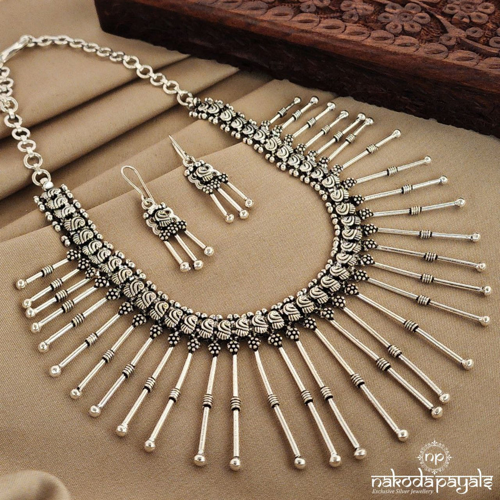 Oxidised Tribal Short Neckpiece with Earring (N9575)