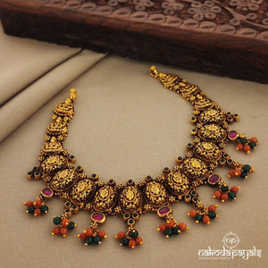 Lakshmi with Floral Short Neckpiece (Gn7099)