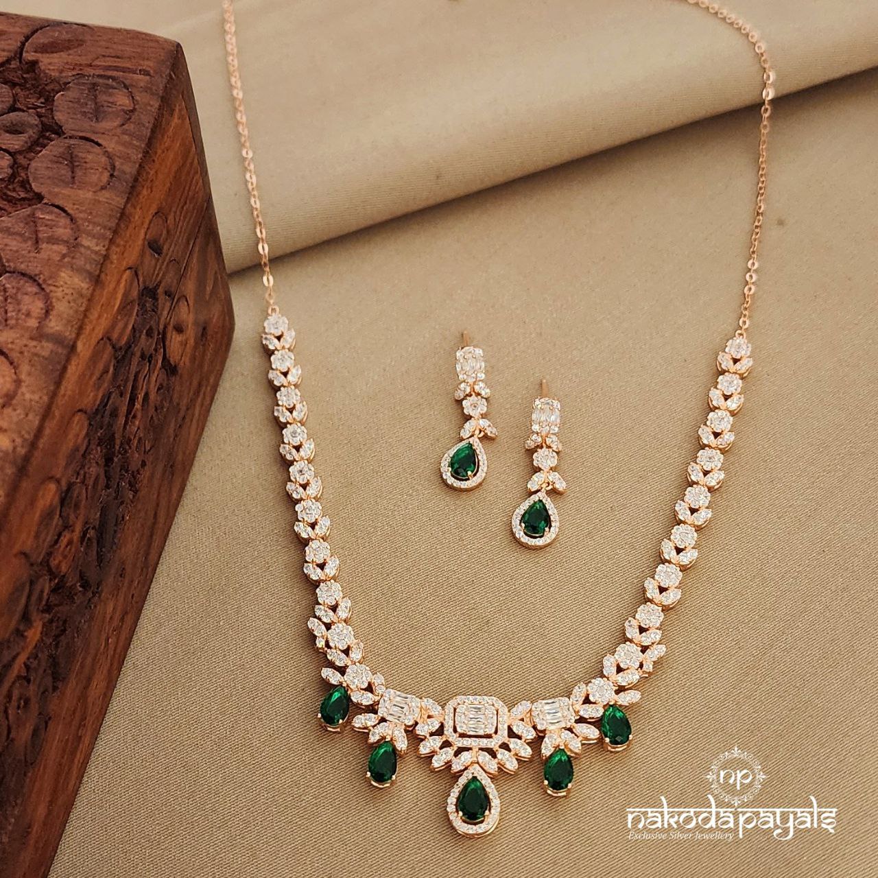 Drop Green Rosegold Long Neckpiece with Earring (St2561)