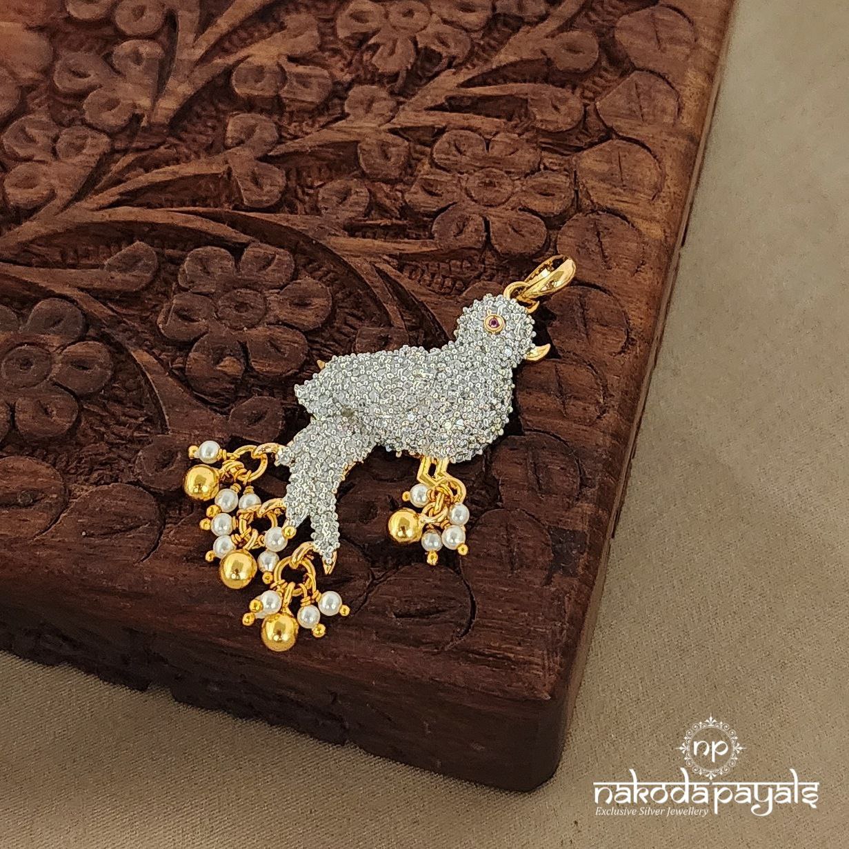 Shimmering Parrot Pendant (Gp1718)