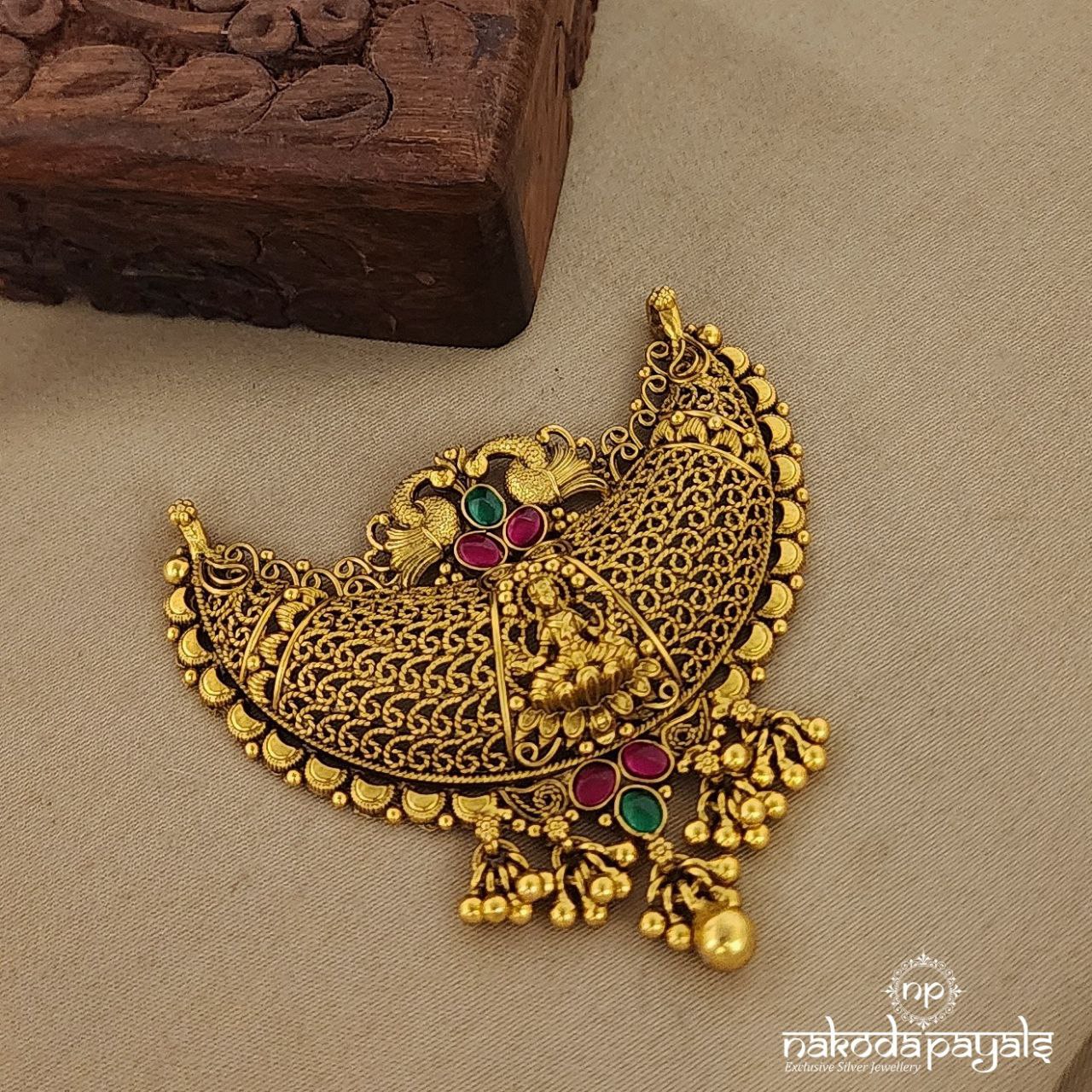 Half Moon with Lakshmi Pendant (Gp1721)