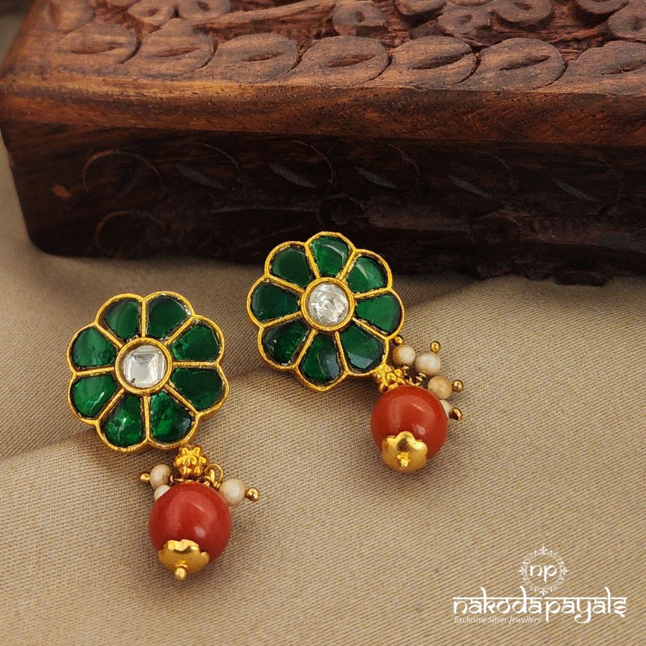 Green Kundan Floral Studs (Ge7788)