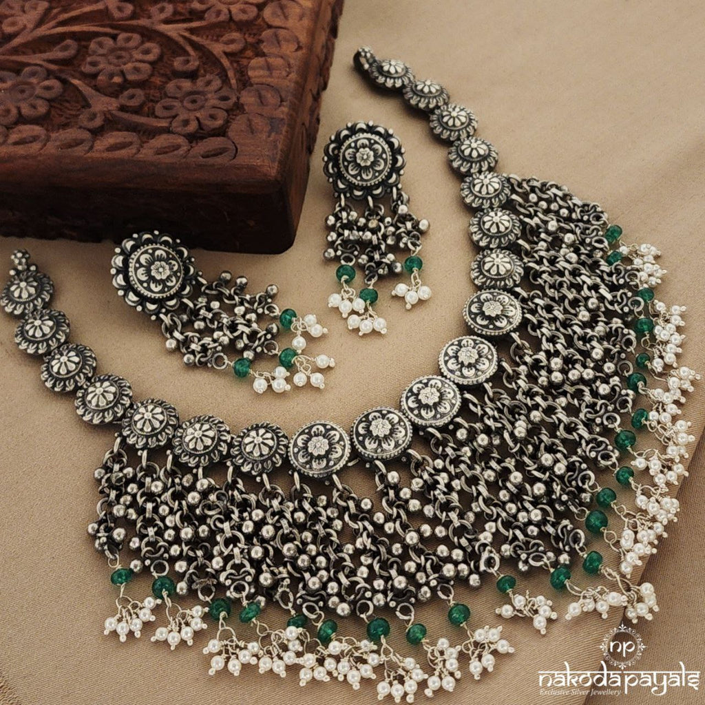 Gorgeous Floral Short Neckpiece with Earrings (N9653)