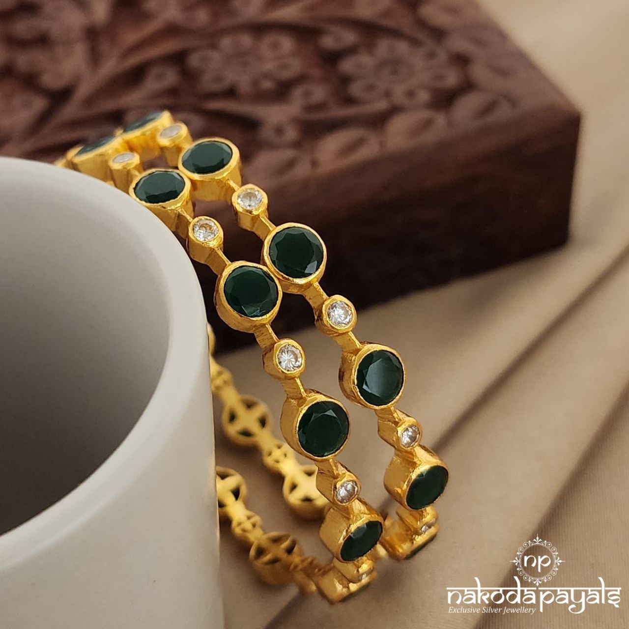 Green Circular Bangle Pair (Gk2599)