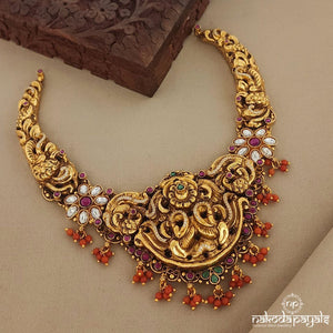 Short Naksi Worked Neckpiece (Gn7395)