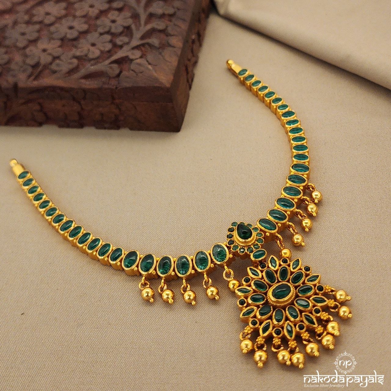 Green Adige Neckpiece  (Gn7411)