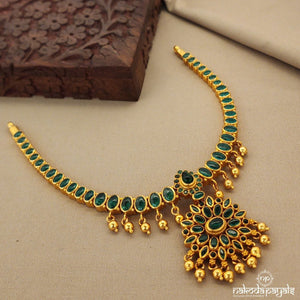 Green Adige Neckpiece  (Gn7411)