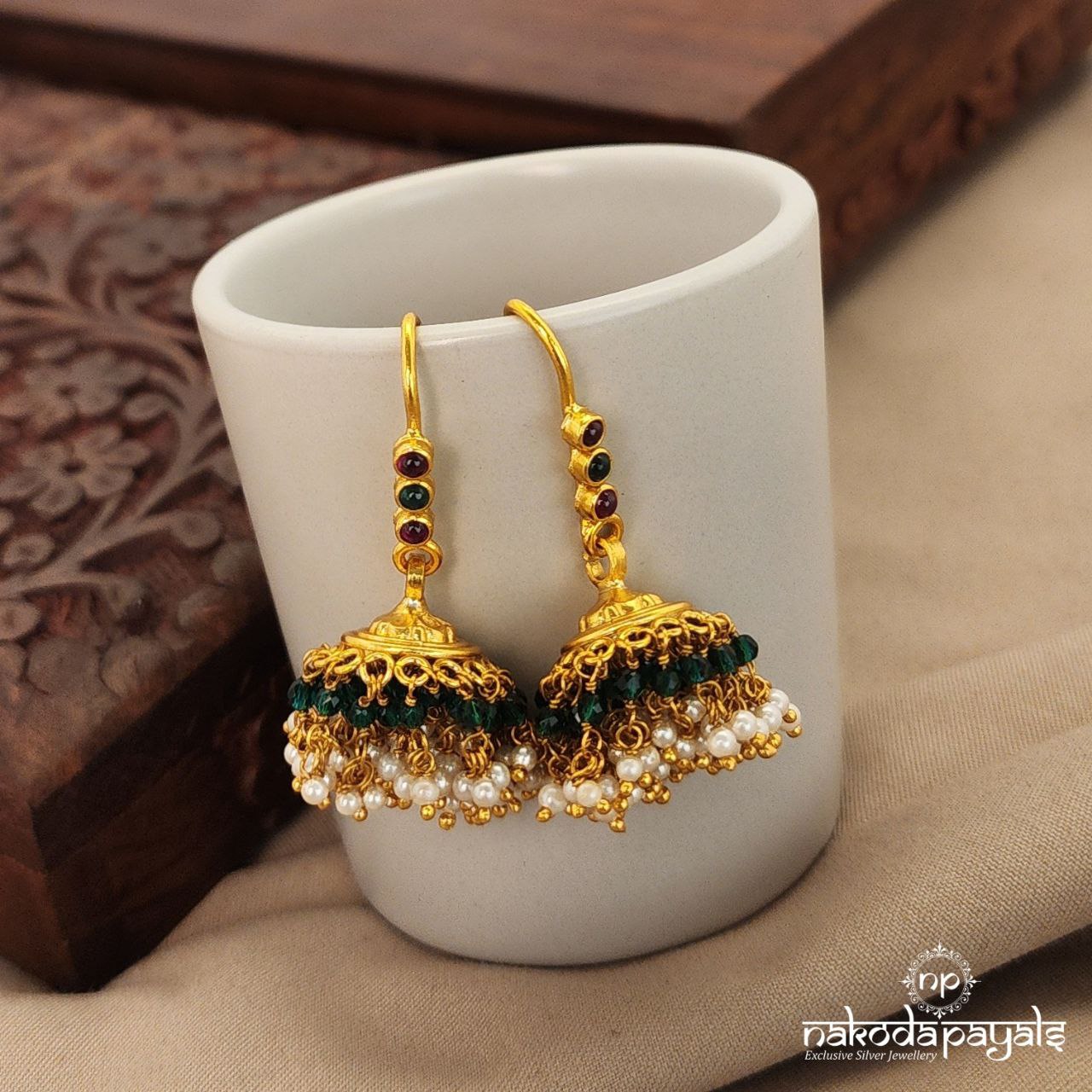 Greeny Gorgeous Jhumka with Hangings (Ge7909)