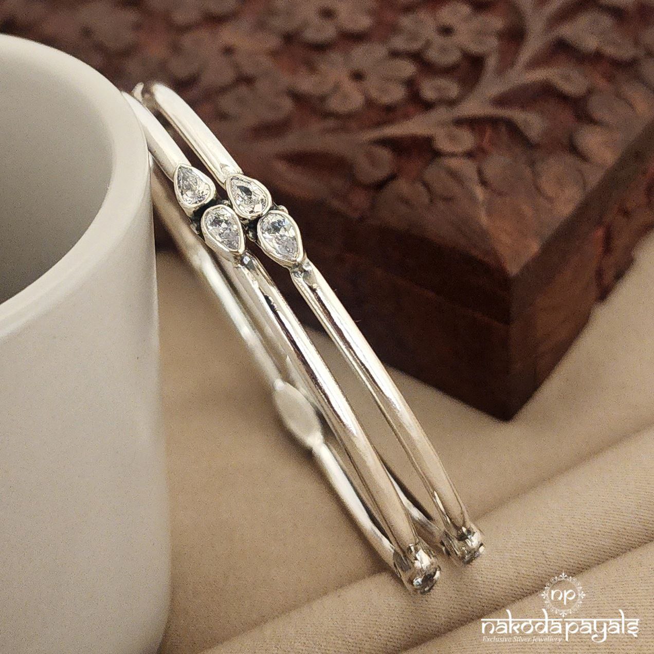 Simple Daily Wear Cutstone Bangle Pair (K4747a)