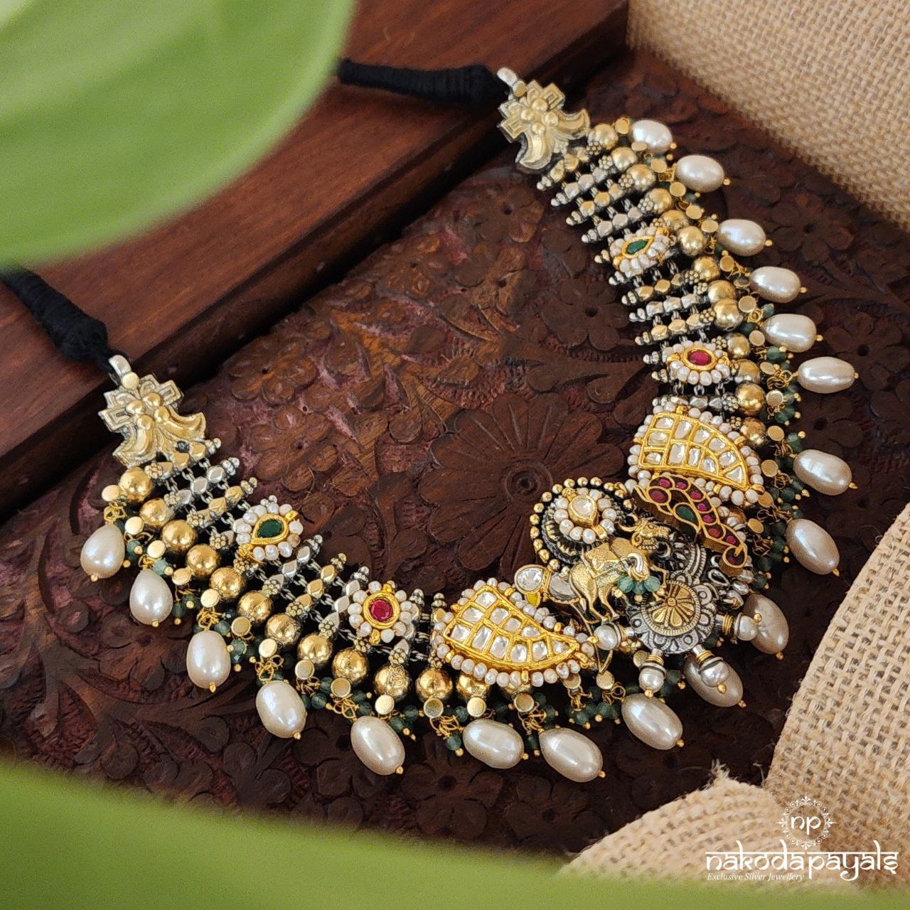 Unique Motifs Kundan Neckpiece (N9898)