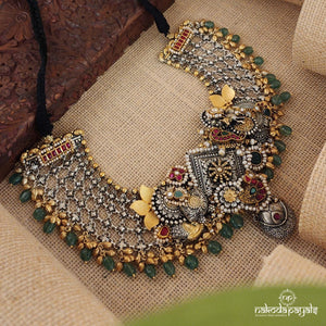 In Vogue Statement Kundan Neckpiece (N9899)