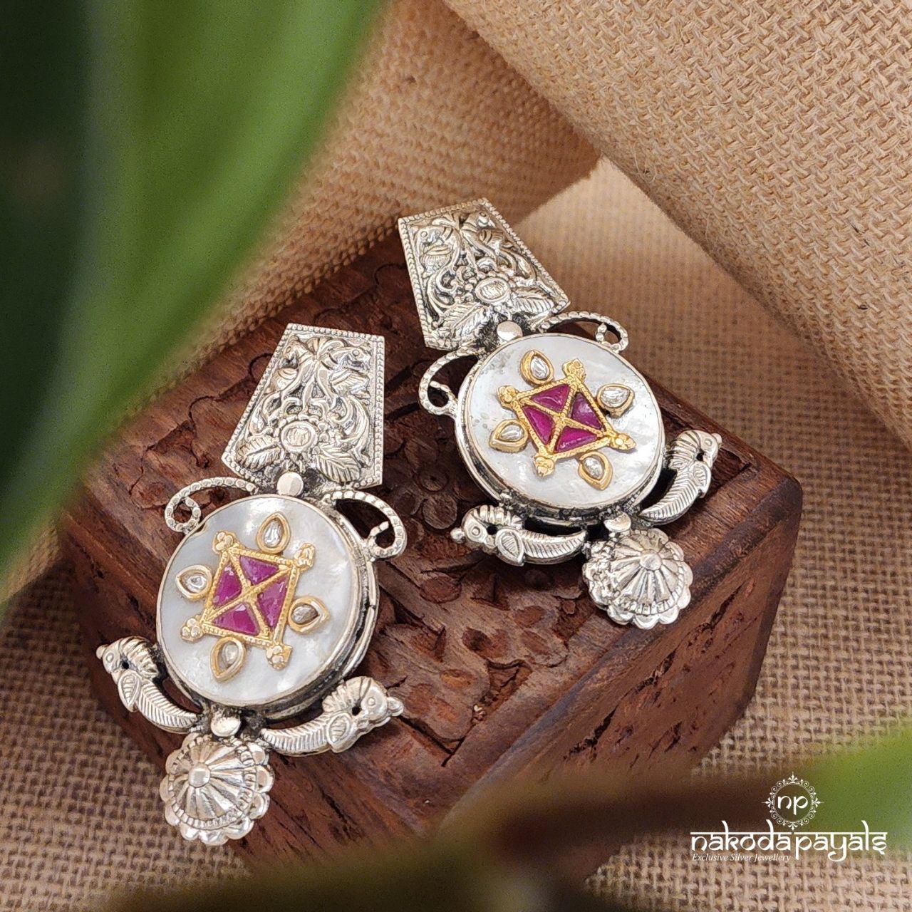 Designed Mother Of Pearl Chandbali (C7955)