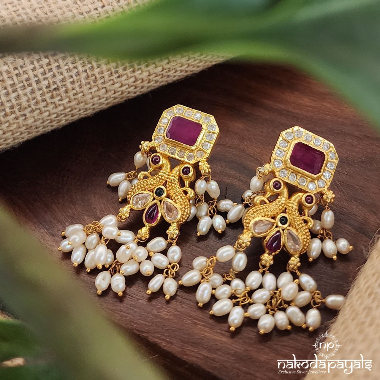 Rectangular Ruby Guttapusalu Chandbali (Ge8142)