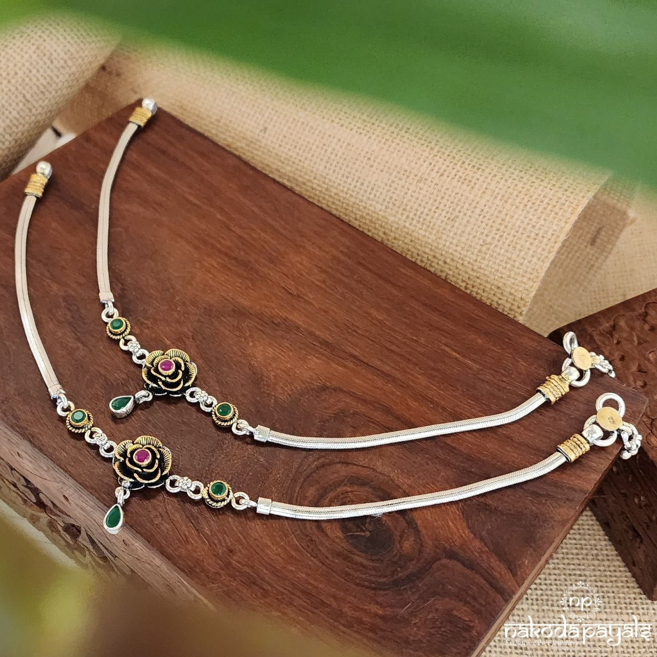 Rose With Green Floret Dual tone Anklet (A5755)