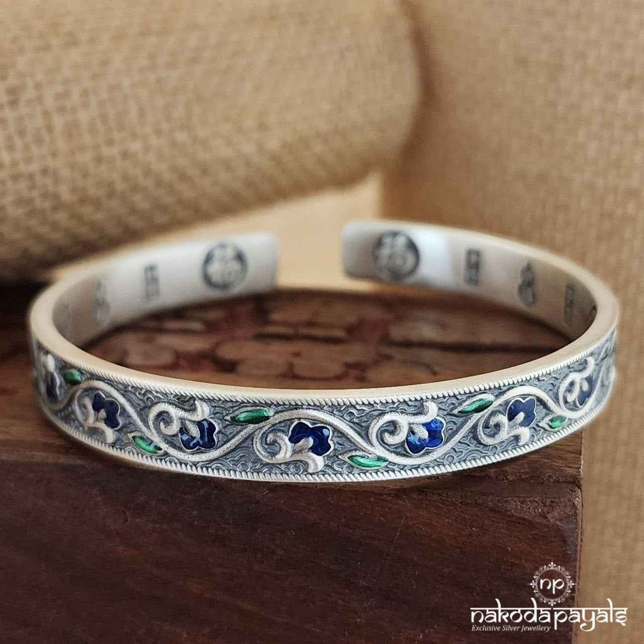 Enameled Twig Adjustable Kada (Sk1110)