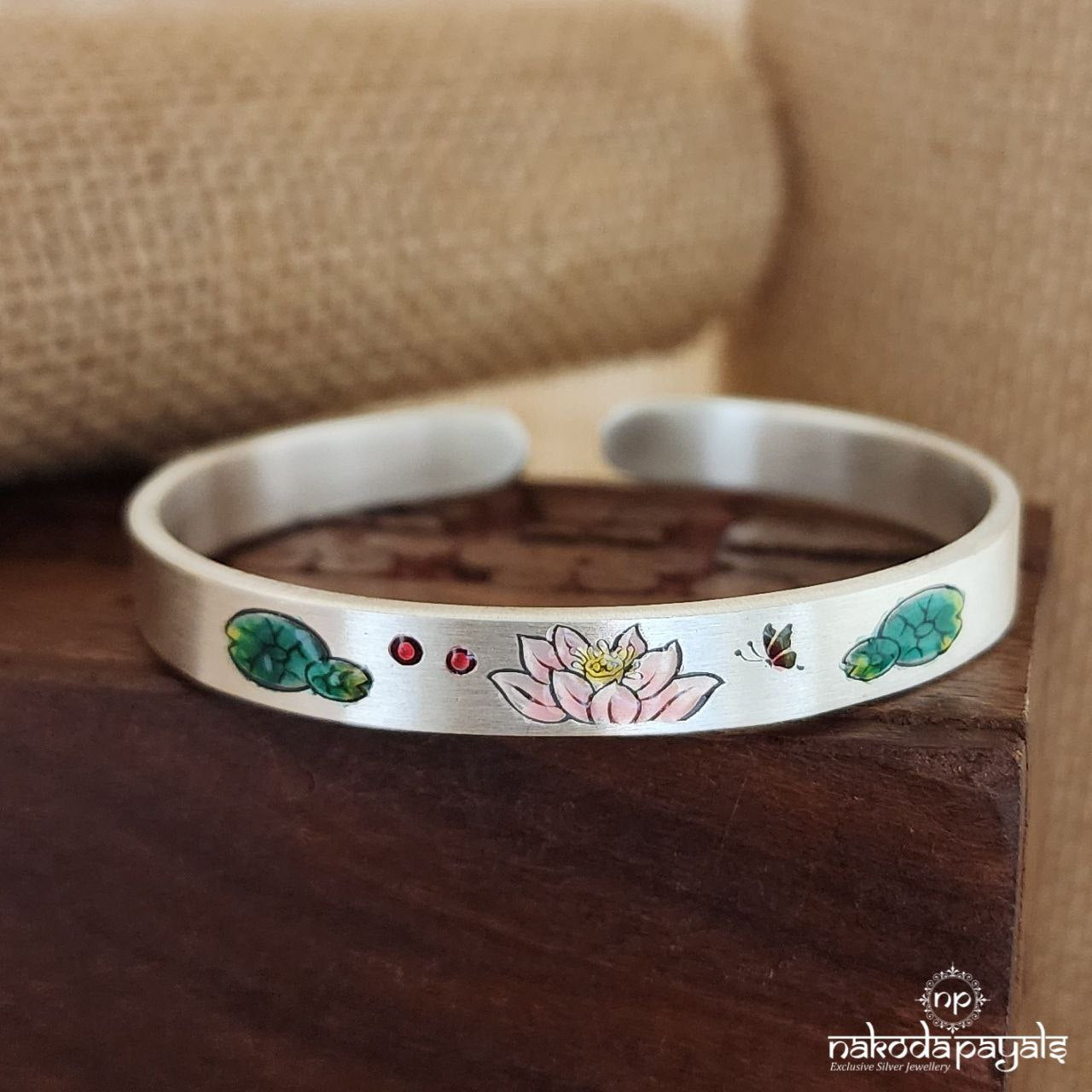 Matt Finish lotus Kada (Sk1105)