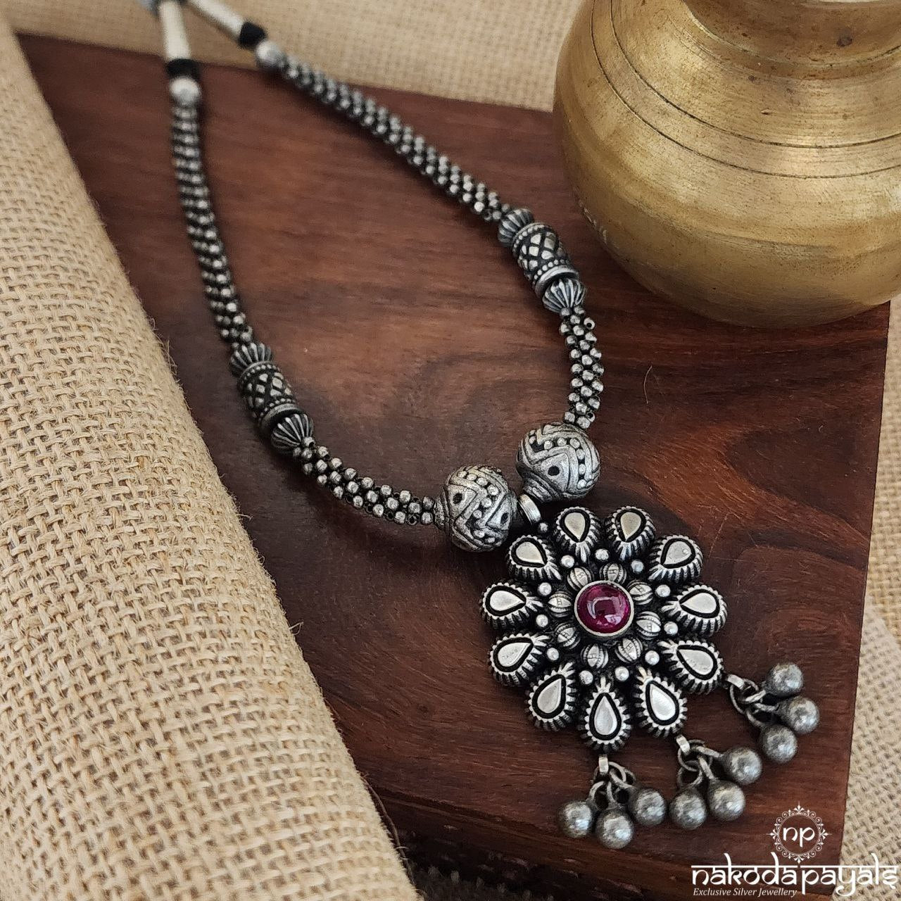 Floral Ghungroo Tribal Short Neckpiece (N10319)