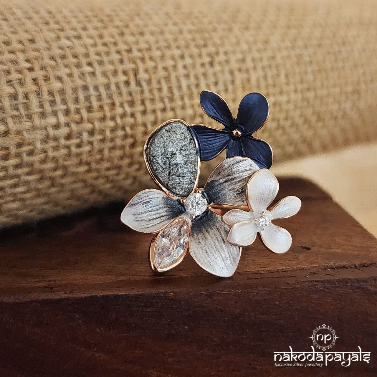 Blue White Floral Rosegold Finger Ring (F2561)