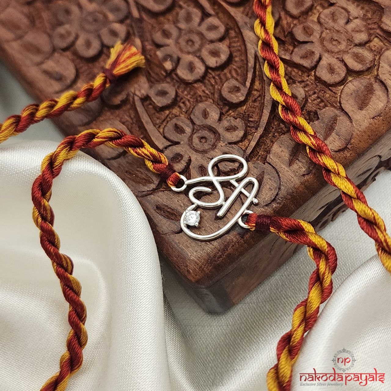 Auspicious Shri Rakhi (R5664)